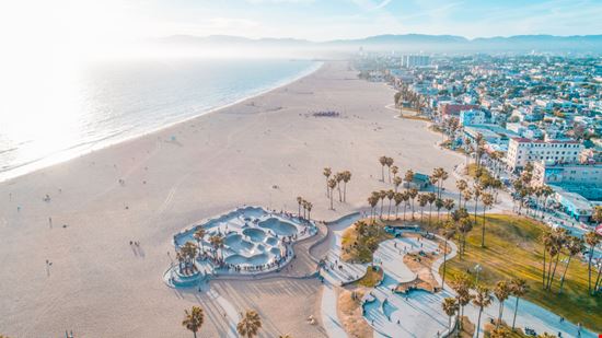 Los Angeles Lulejt, Shutterstock.com 